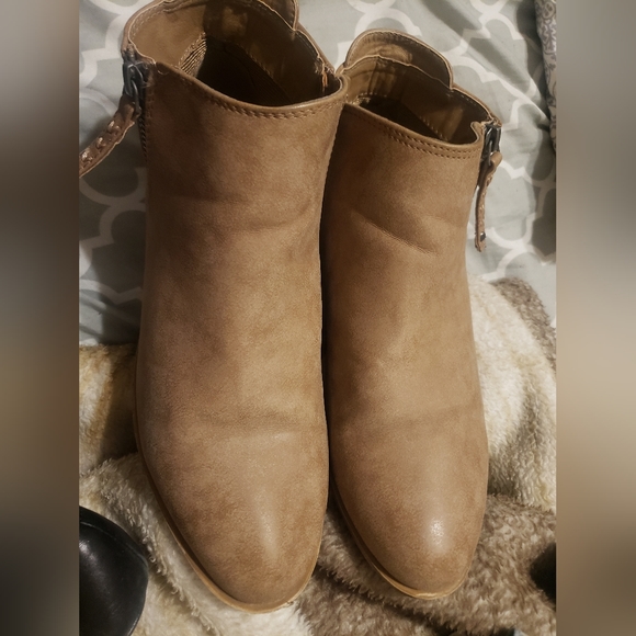 Madden girl boots - Picture 4 of 8